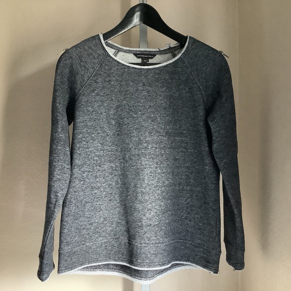 Rock & Republic Women’s Top Size Small - Picture 1 of 7